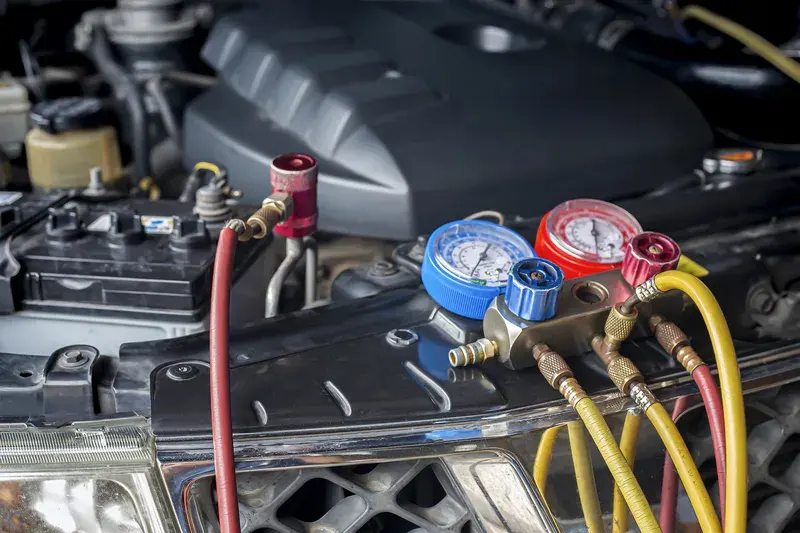 Manometre pentru incarcare freon la motor